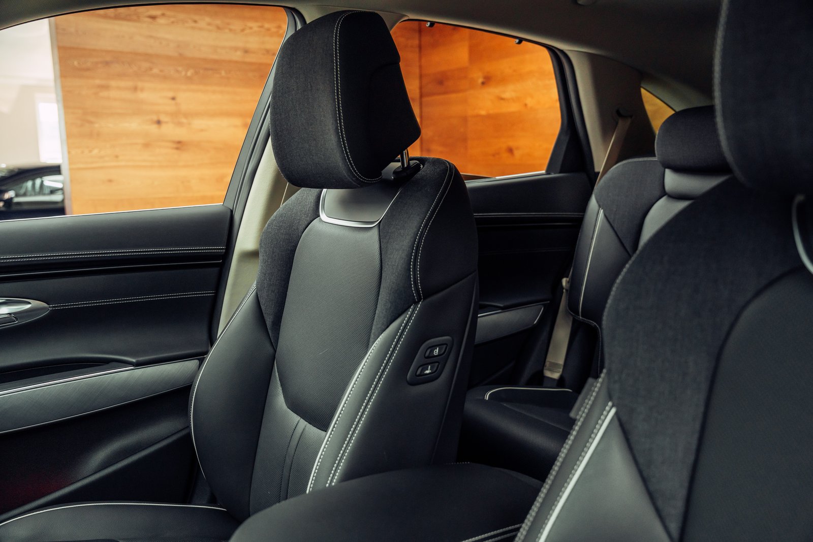 GENESIS GV70 Electrified Sport kWh 77,4 AWD, Elektro, Occasion / Gebraucht, Automatik - 7