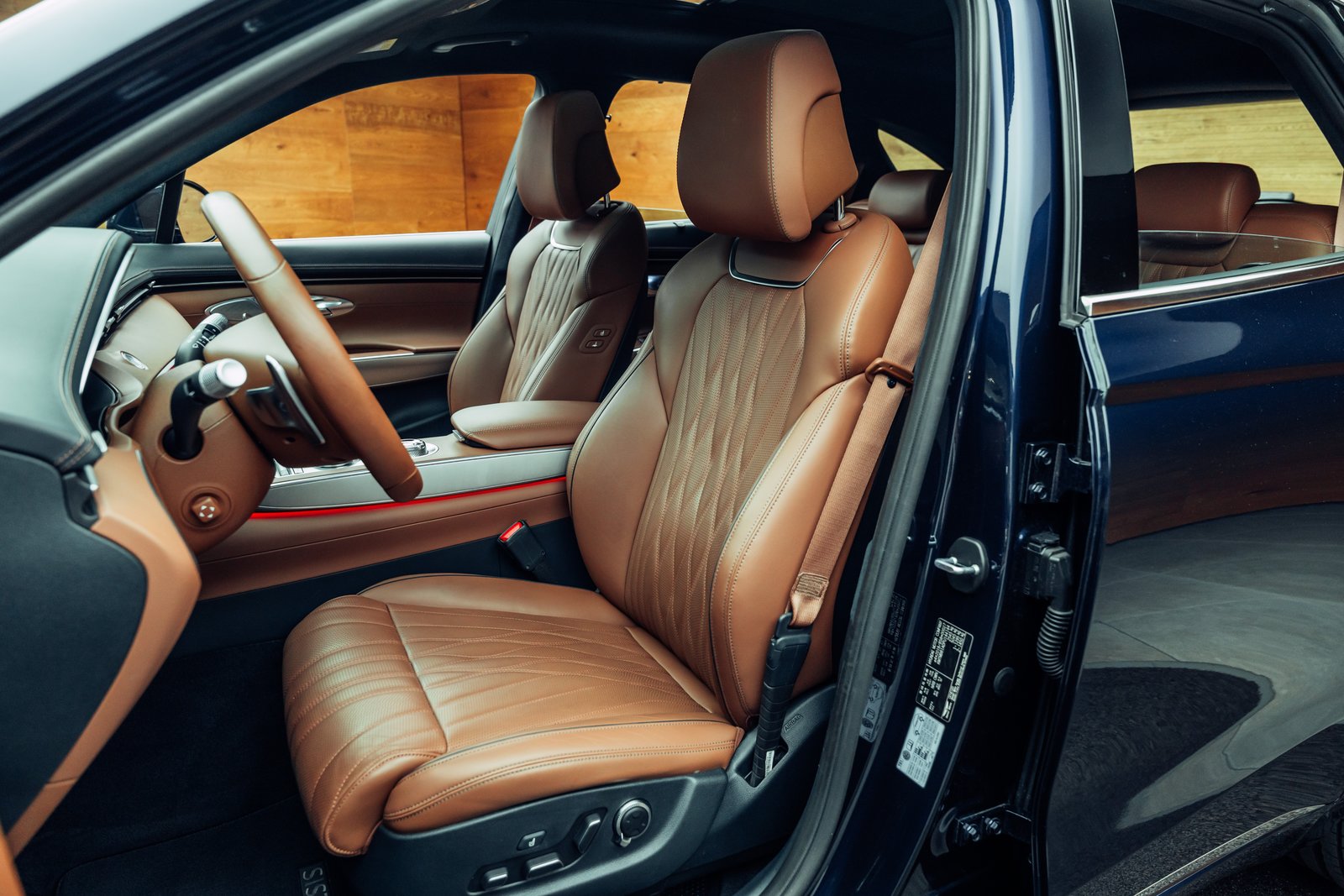 GENESIS GV70 2.2 CRDI Luxury AT8 AWD, Diesel, Occasion / Utilisé, Automatique - 7