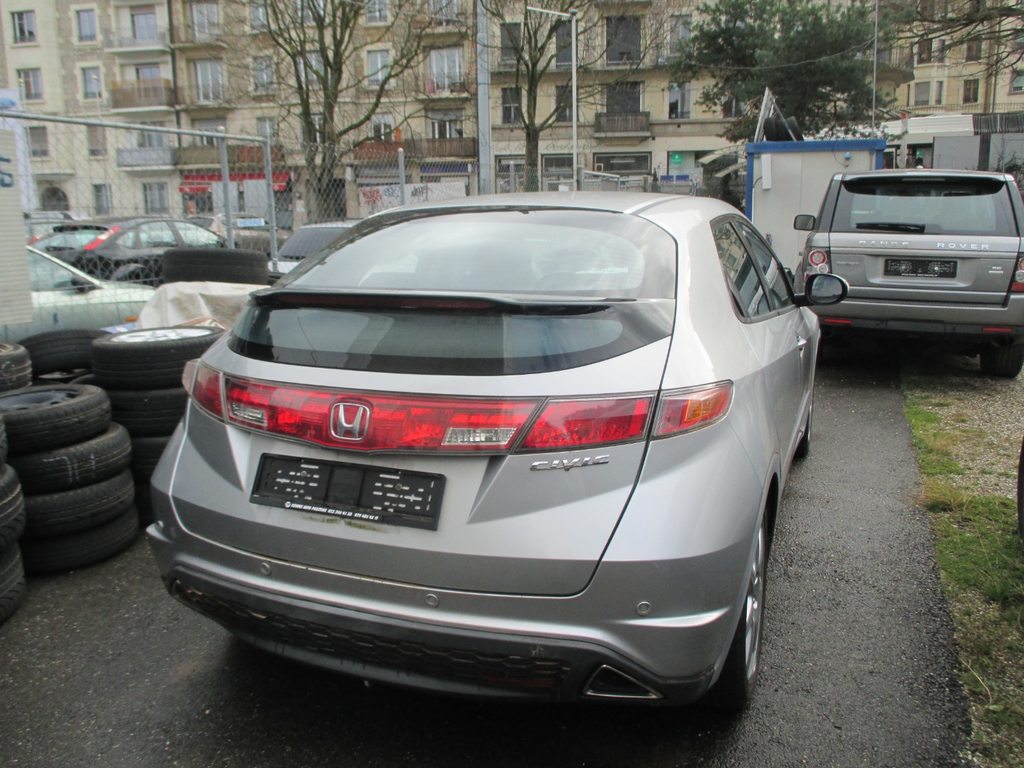 HONDA Civic 1.8i-VTEC Comfort, Benzina, Occasioni / Usate, Automatico - 2