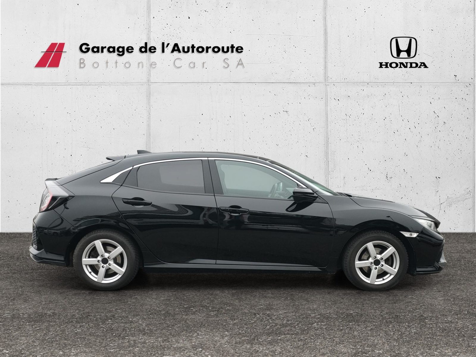 HONDA Civic 1.0 VTEC Turbo Executive, Petrol, Second hand / Used, Automatic - 6