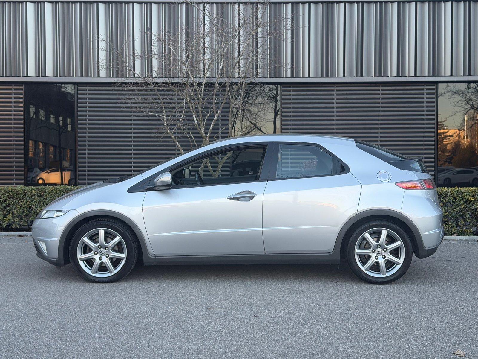 HONDA Civic 1.8i Sport, Petrol, Second hand / Used, Automatic - 3