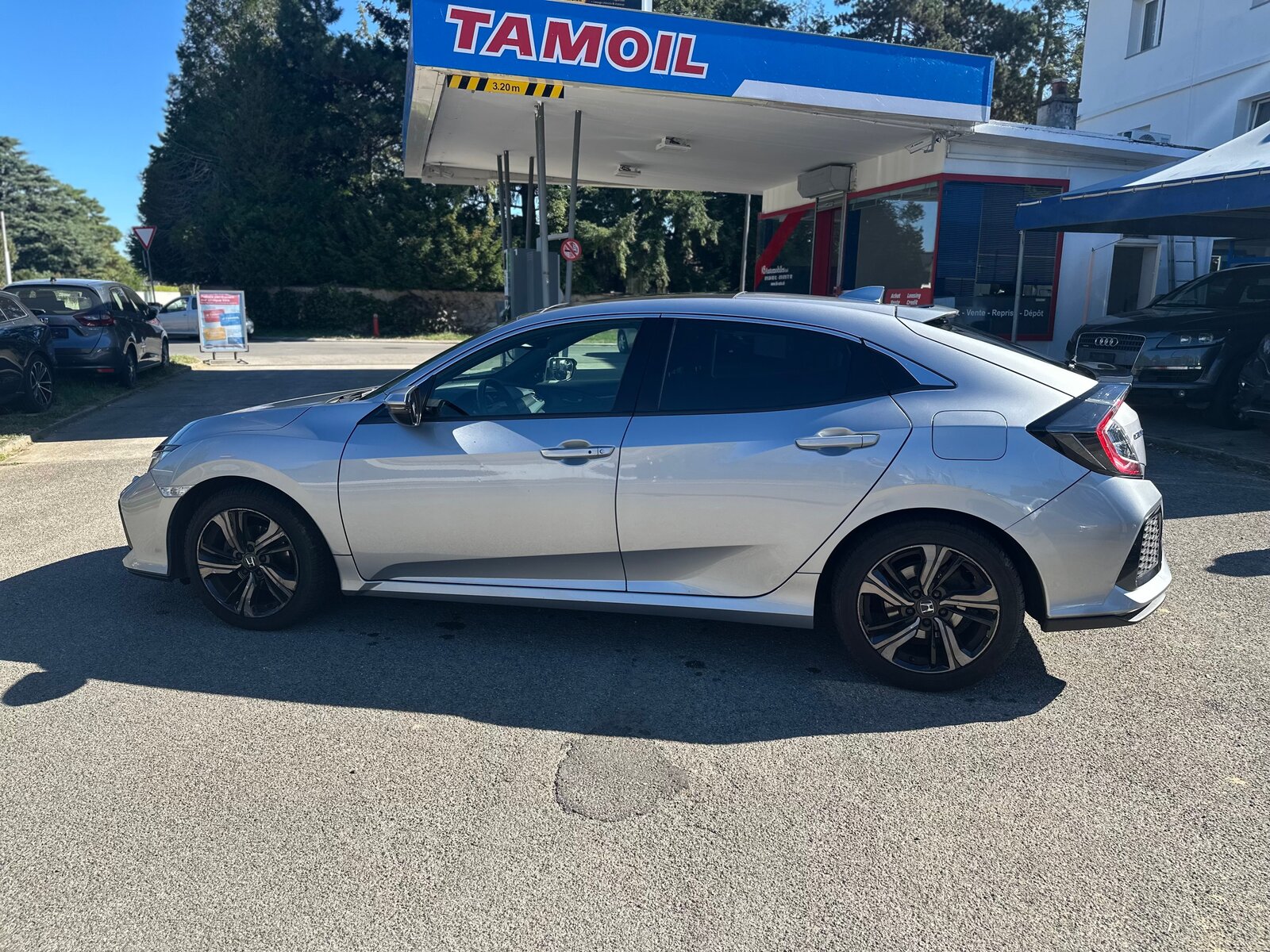 HONDA Civic 1.0 VTEC Executive, Petrol, Second hand / Used, Manual - 6