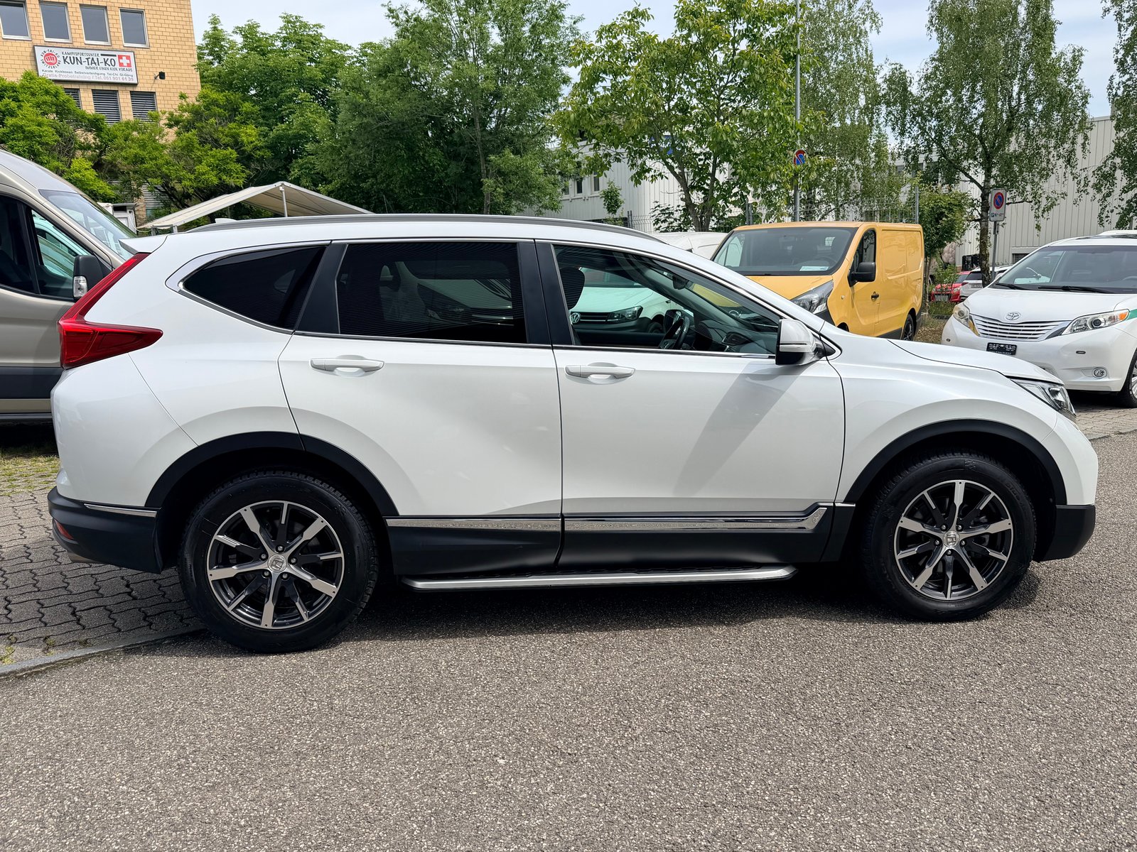 HONDA CR-V 1.5 i-VTEC Executive 4WD Automatic, Essence, Occasion / Utilisé, Automatique - 2