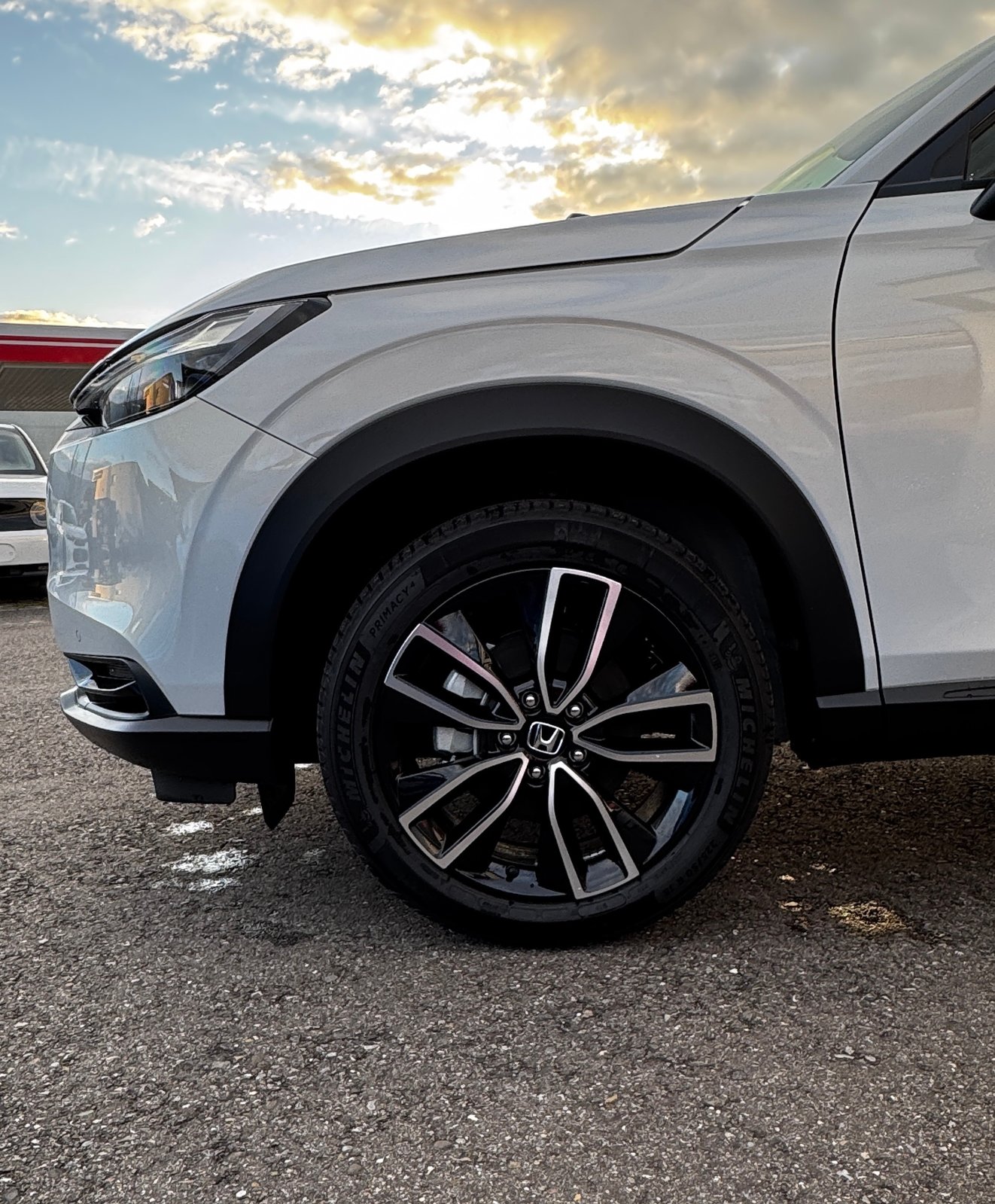 HONDA HR-V 1.5i-MMD Elegance CVT, Hybride Intégral Essence/Électricité, Voiture nouvelle, Automatique - 2