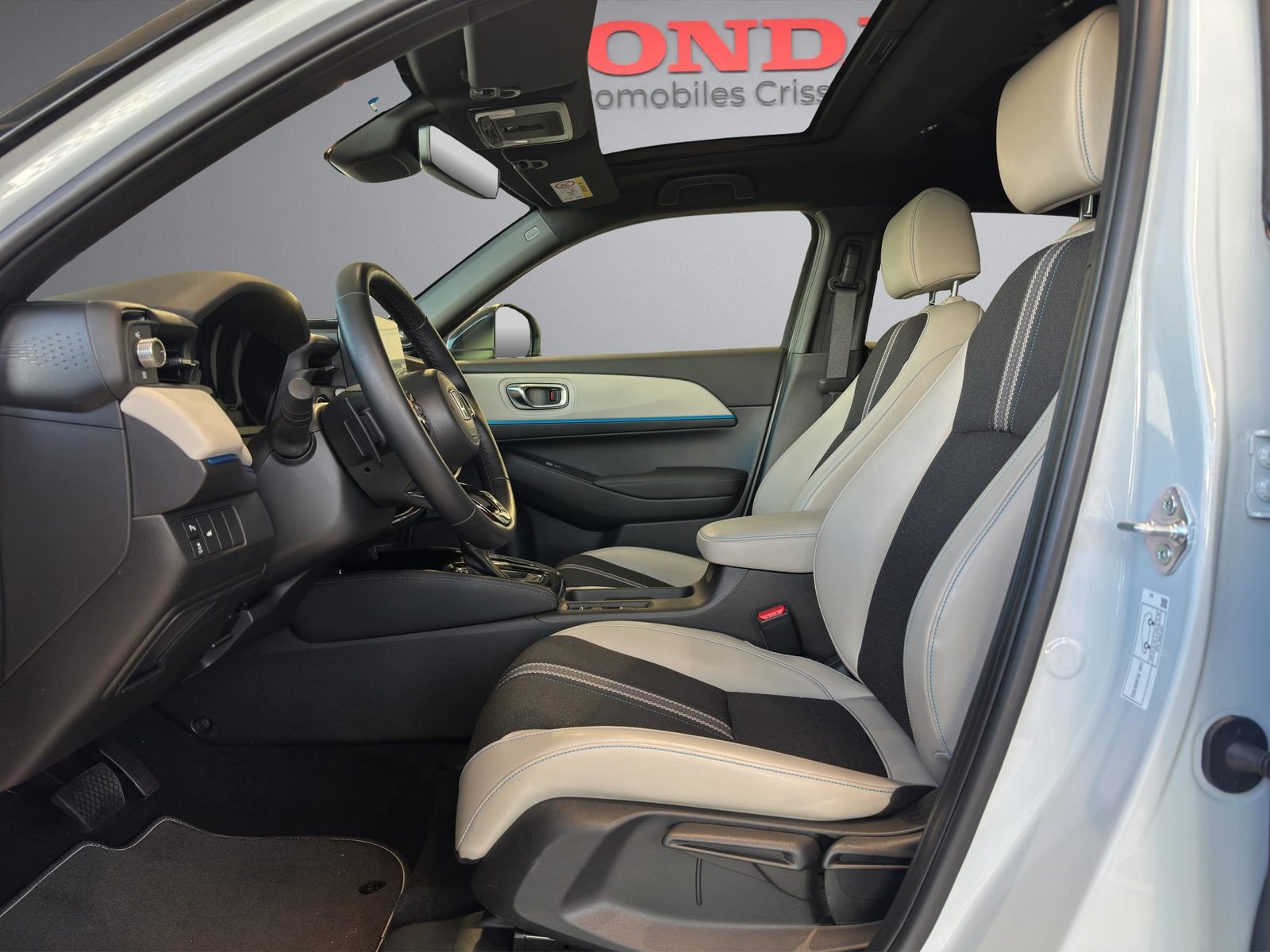 HONDA HR-V 1.5 i-MMD Advance Style Plus, Hybride Intégral Essence/Électricité, Occasion / Utilisé, Automatique - 7