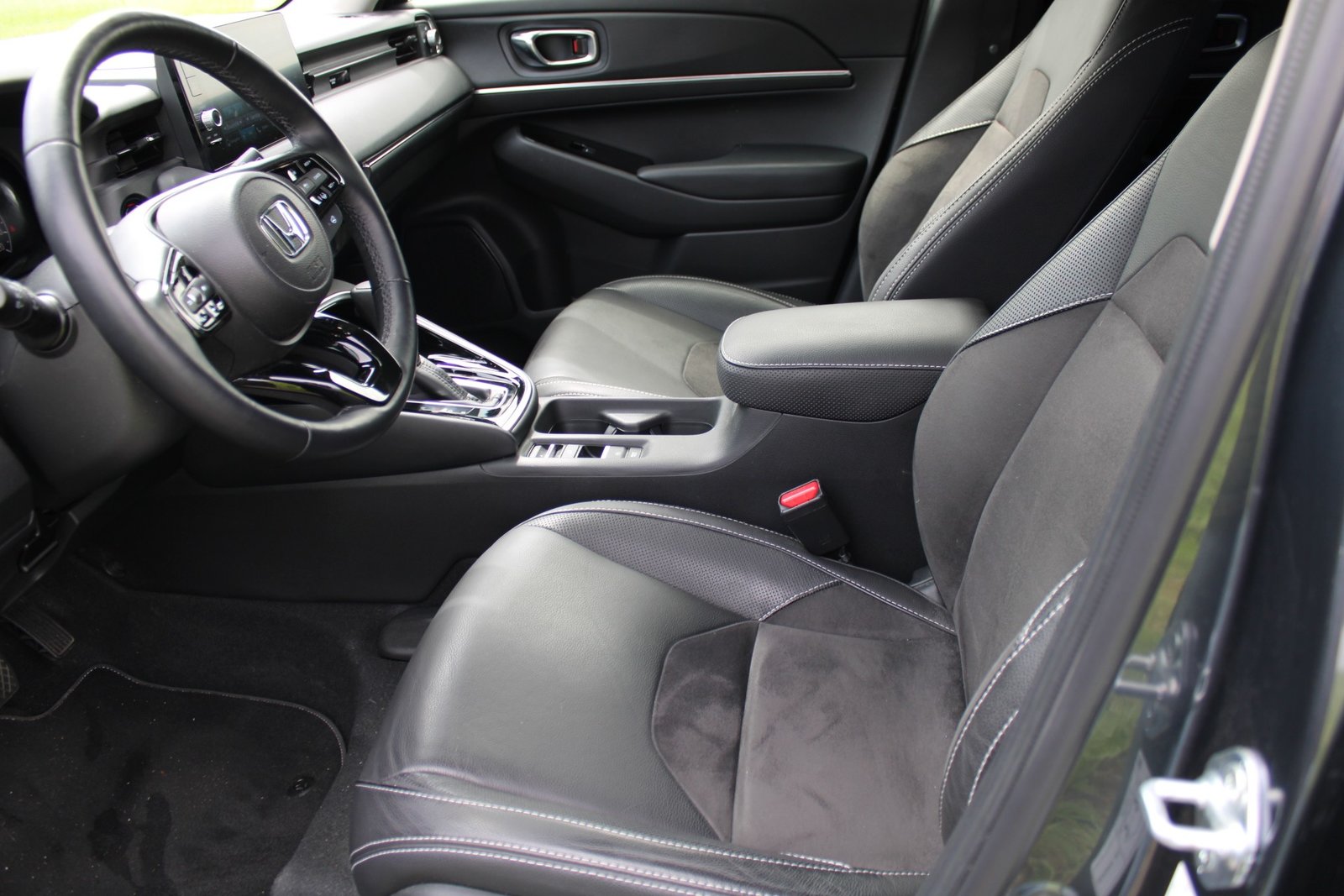 HONDA HR-V 1.5i-MMD Advance CVT, Voll-Hybrid Benzin/Elektro, Occasion / Gebraucht, Automatik - 7