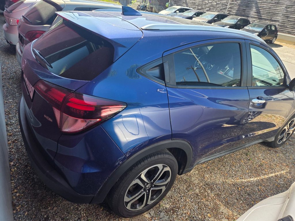 HONDA HR-V 1.5i-VTEC Elegance, Benzin, Occasion / Gebraucht, Automatik - 2