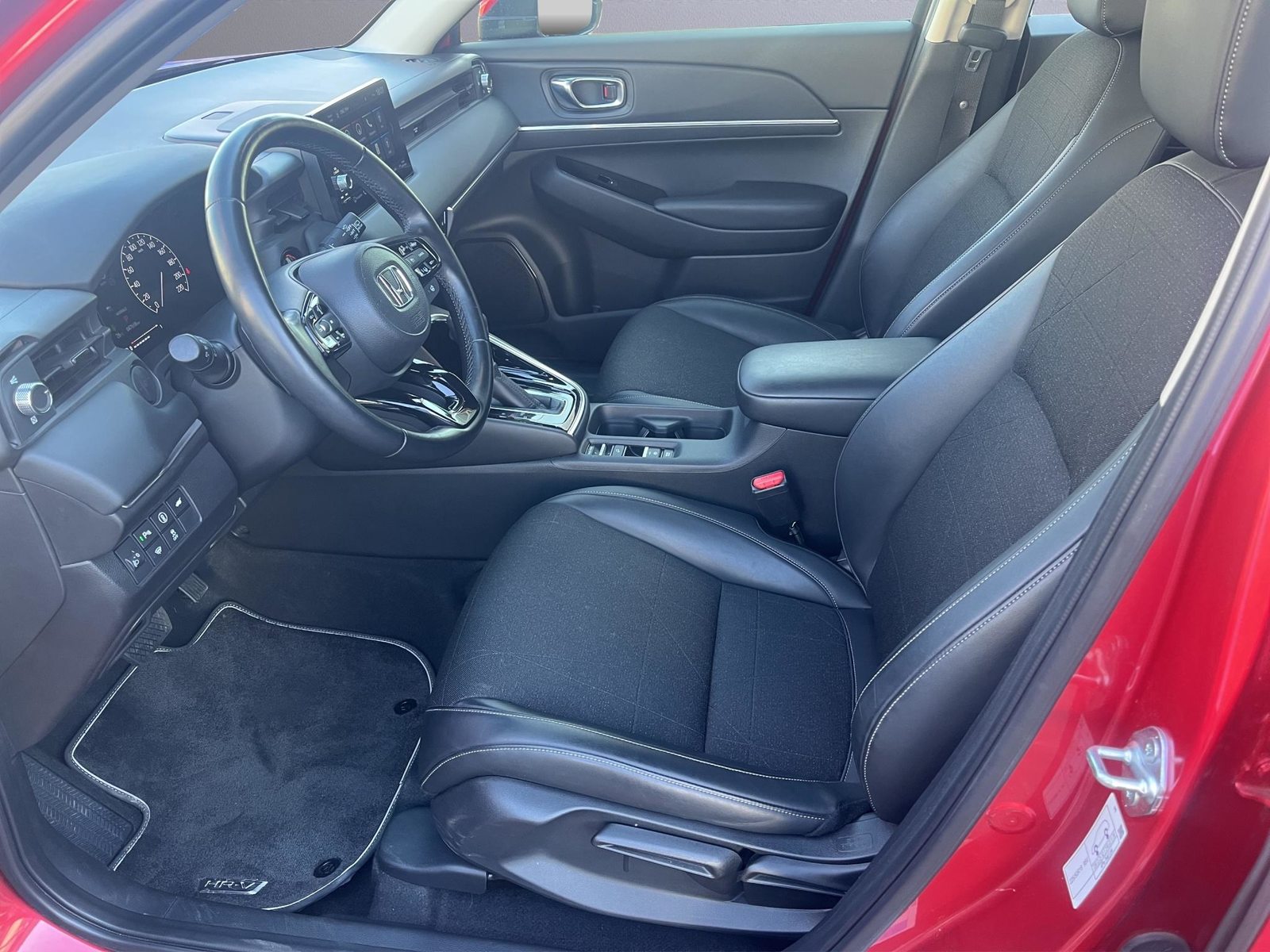HONDA HR-V 1.5 i-MMD Advance, Hybride Intégral Essence/Électricité, Occasion / Utilisé, Automatique - 7