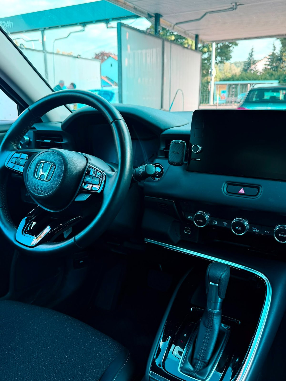 HONDA HR-V 1.5 i-MMD Advance, Hybride Intégral Essence/Électricité, Occasion / Utilisé, Automatique - 4