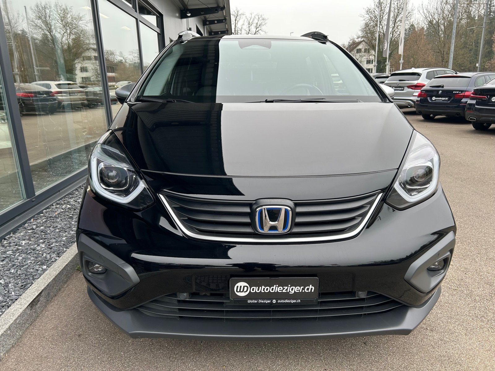 HONDA Jazz 1.5i-MMD Crosstar Executive E-CVT, Hybride Intégral Essence/Électricité, Occasion / Utilisé, Automatique - 2