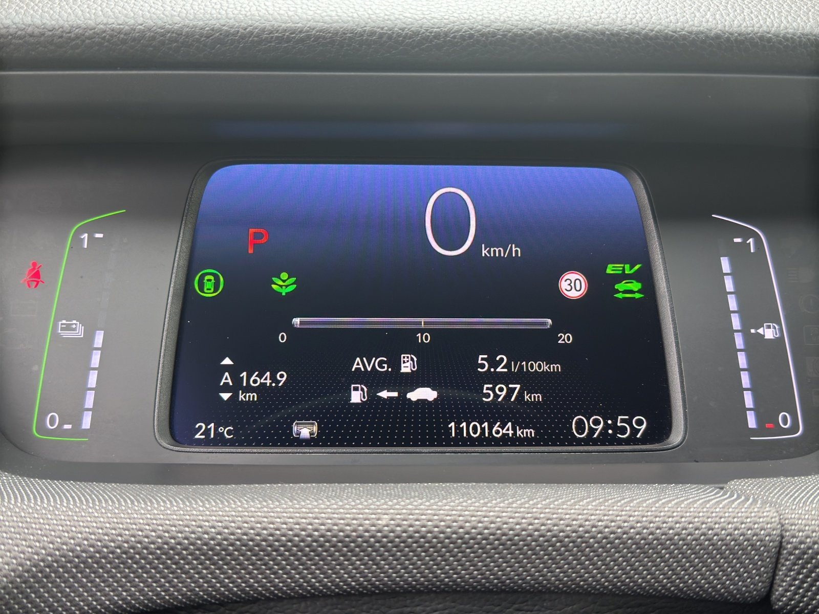 HONDA Jazz 1.5i-MMD Crosstar Executive E-CVT, Full-Hybrid Petrol/Electric, Second hand / Used, Automatic - 7
