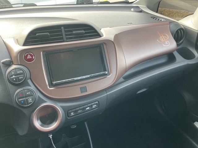 HONDA JAZZ 1.4i Comfort, Petrol, Second hand / Used, Manual - 6