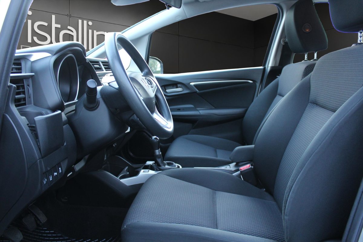 HONDA Jazz 1.3i Comfort, Petrol, Second hand / Used, Manual - 5