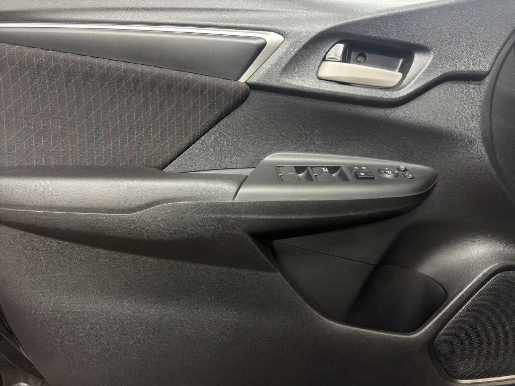 HONDA Jazz 1.5i-VTEC Dynamic CVT, Benzin, Occasion / Gebraucht, Automatik - 7