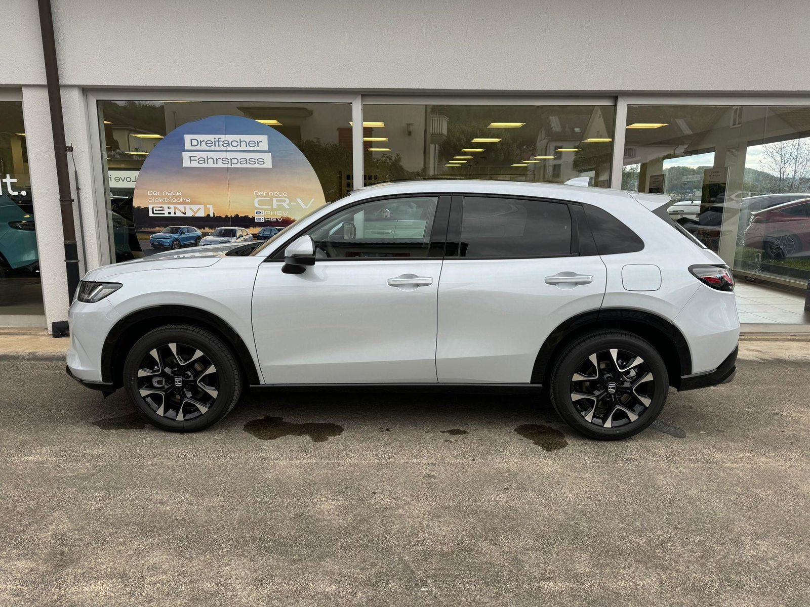 HONDA ZR-V 2.0 i-MMD Advance, Voll-Hybrid Benzin/Elektro, Occasion / Gebraucht, Automatik - 2
