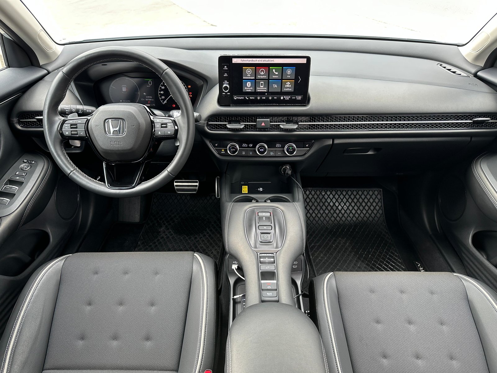 HONDA ZR-V 2.0 i-MMD Sport, Hybride Intégral Essence/Électricité, Voiture de démonstration, Automatique - 7