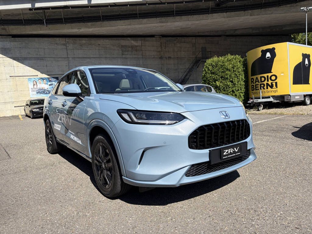 HONDA ZR-V 2.0 i-MMD Advance, Full-Hybrid Petrol/Electric, Ex-demonstrator, Automatic - 3