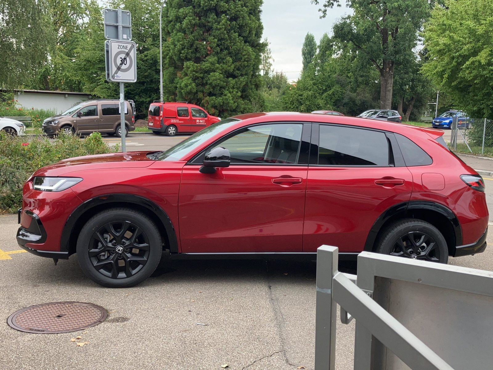 HONDA ZR-V 2.0 i-MMD Sport,Leasing Aktion 1.9 %, Voll-Hybrid Benzin/Elektro, Neuwagen, Automat - 2