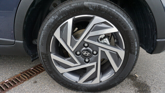 HYUNDAI Bayon 1.0 T-GDi AmpliaDCT, Occasion / Gebraucht, Automatik - 7