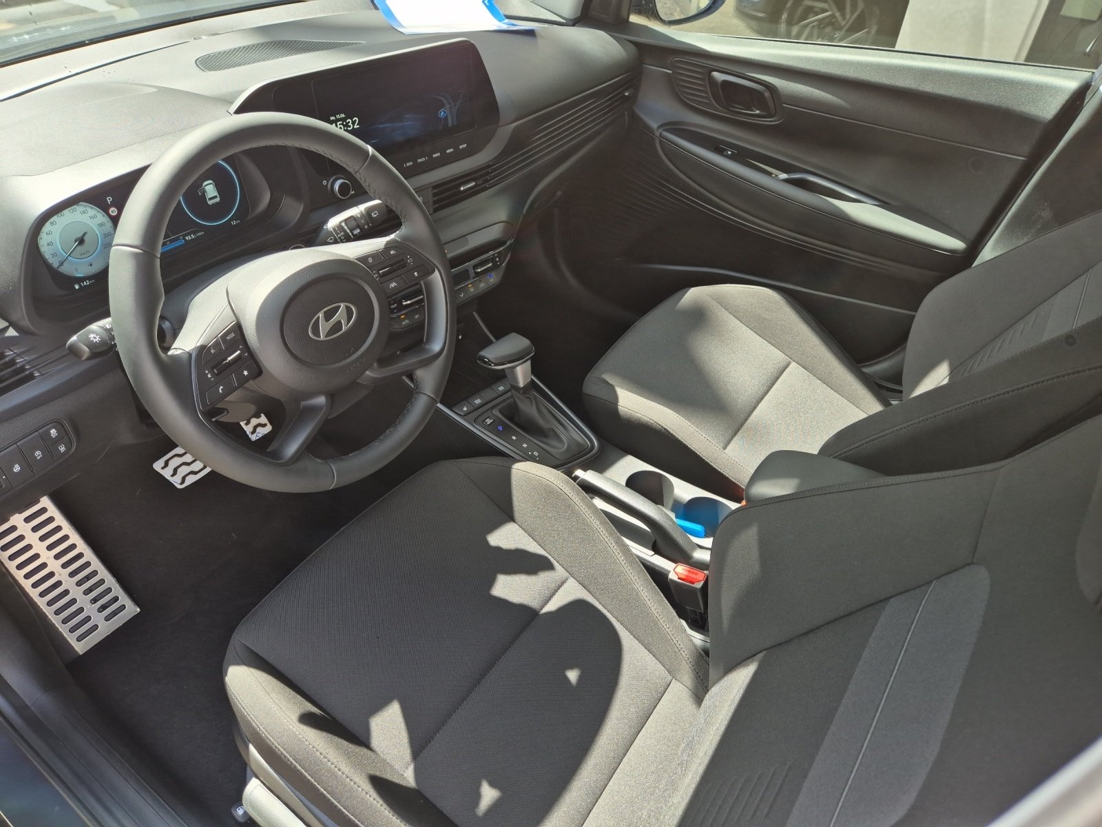 HYUNDAI Bayon 1.0 T-GDi Amplia, Benzin, Neuwagen, Automatik - 5