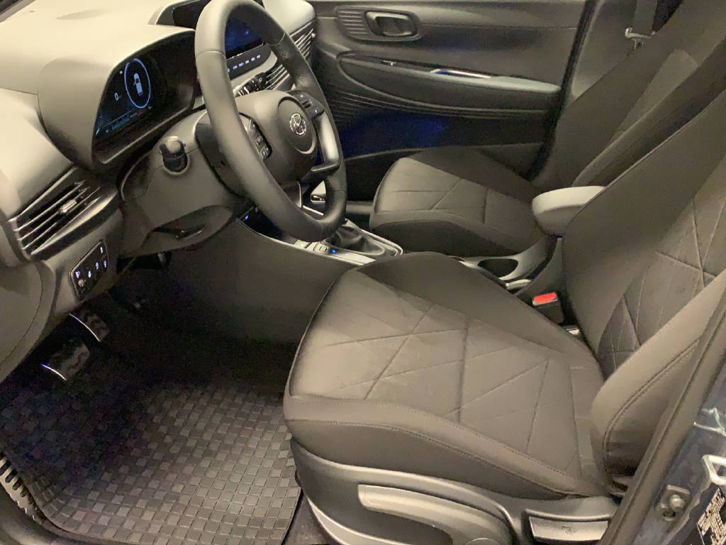HYUNDAI Bayon 1.0 T-GDi 120 Amplia, Mild-Hybrid Benzin/Elektro, Occasion / Gebraucht, Automatik - 4