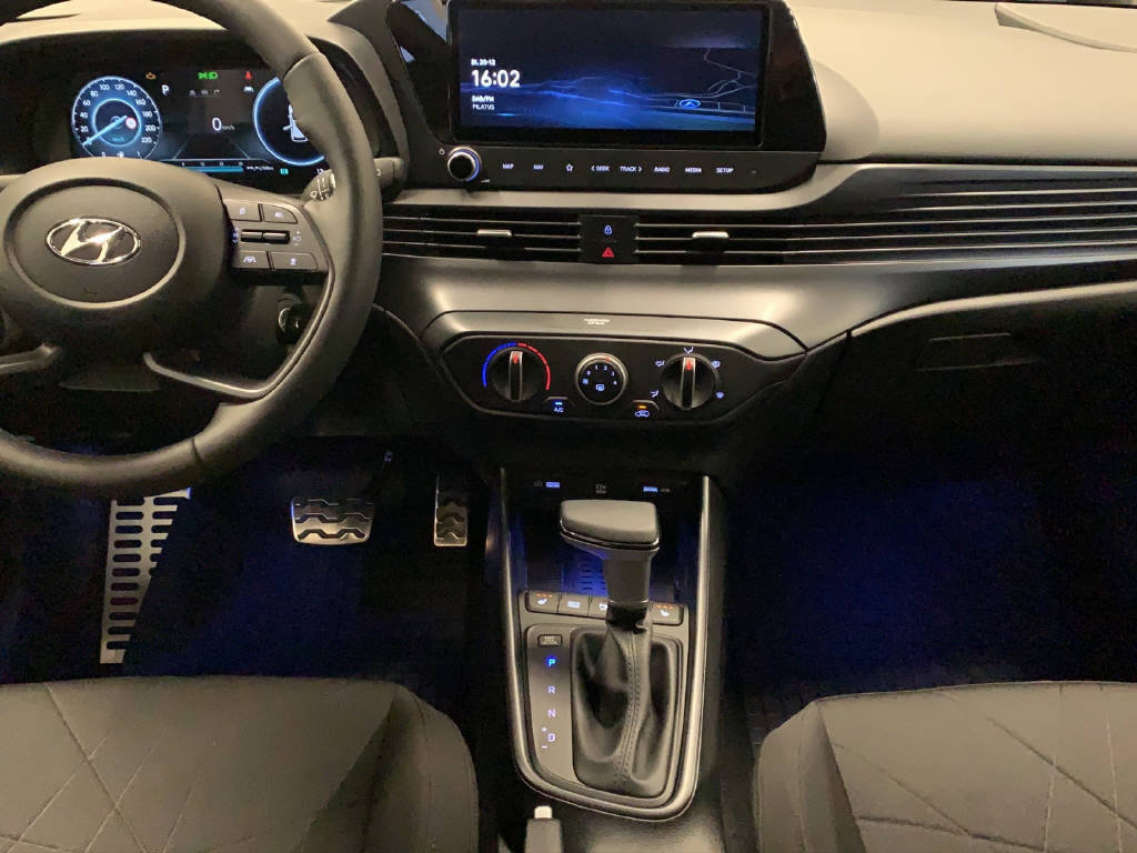 HYUNDAI Bayon 1.0 T-GDi 120 Amplia, Mild-Hybrid Benzin/Elektro, Occasion / Gebraucht, Automatik - 5