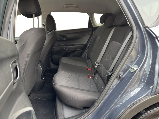 HYUNDAI Bayon 1.0 T-GDi 120 Amplia DCT, Mild-Hybrid Petrol/Electric, Second hand / Used, Automatic - 6