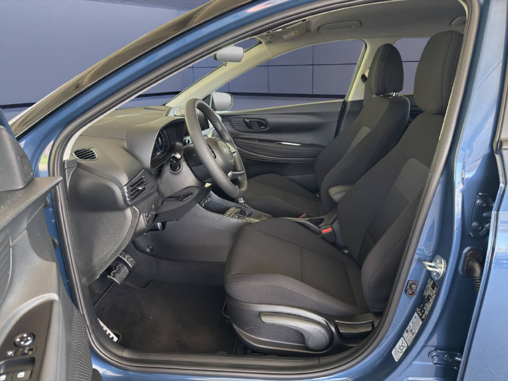 HYUNDAI BAYON 1.0 T-GDi 100 Amplia Safe Tec, Essence, Voiture de démonstration, Automatique - 6