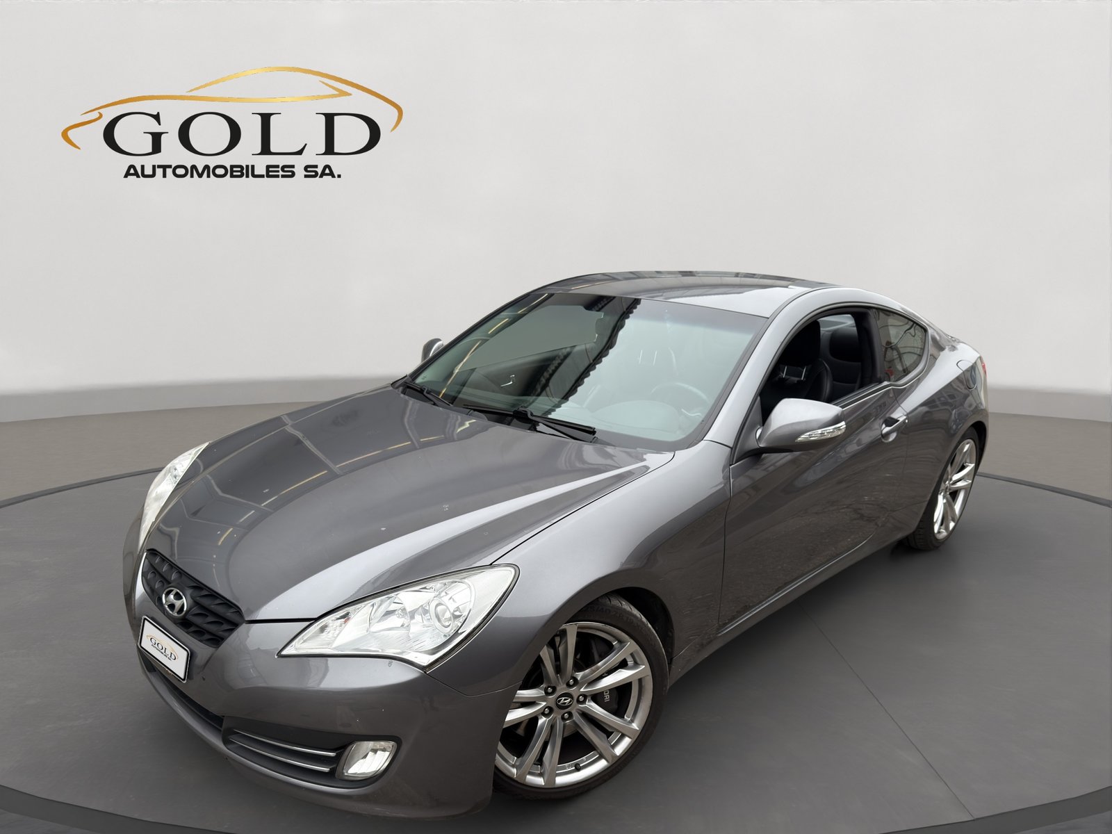 HYUNDAI Genesis 3.8 V6 Automatic