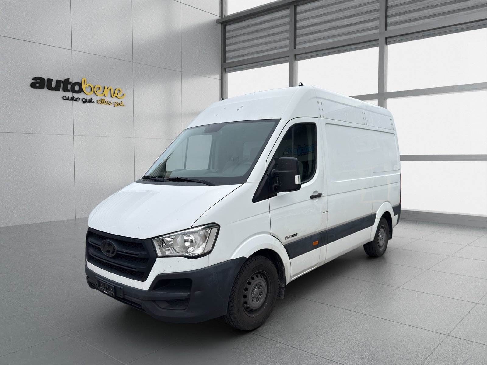 HYUNDAI H350 2.5 CRDi Amplia L1