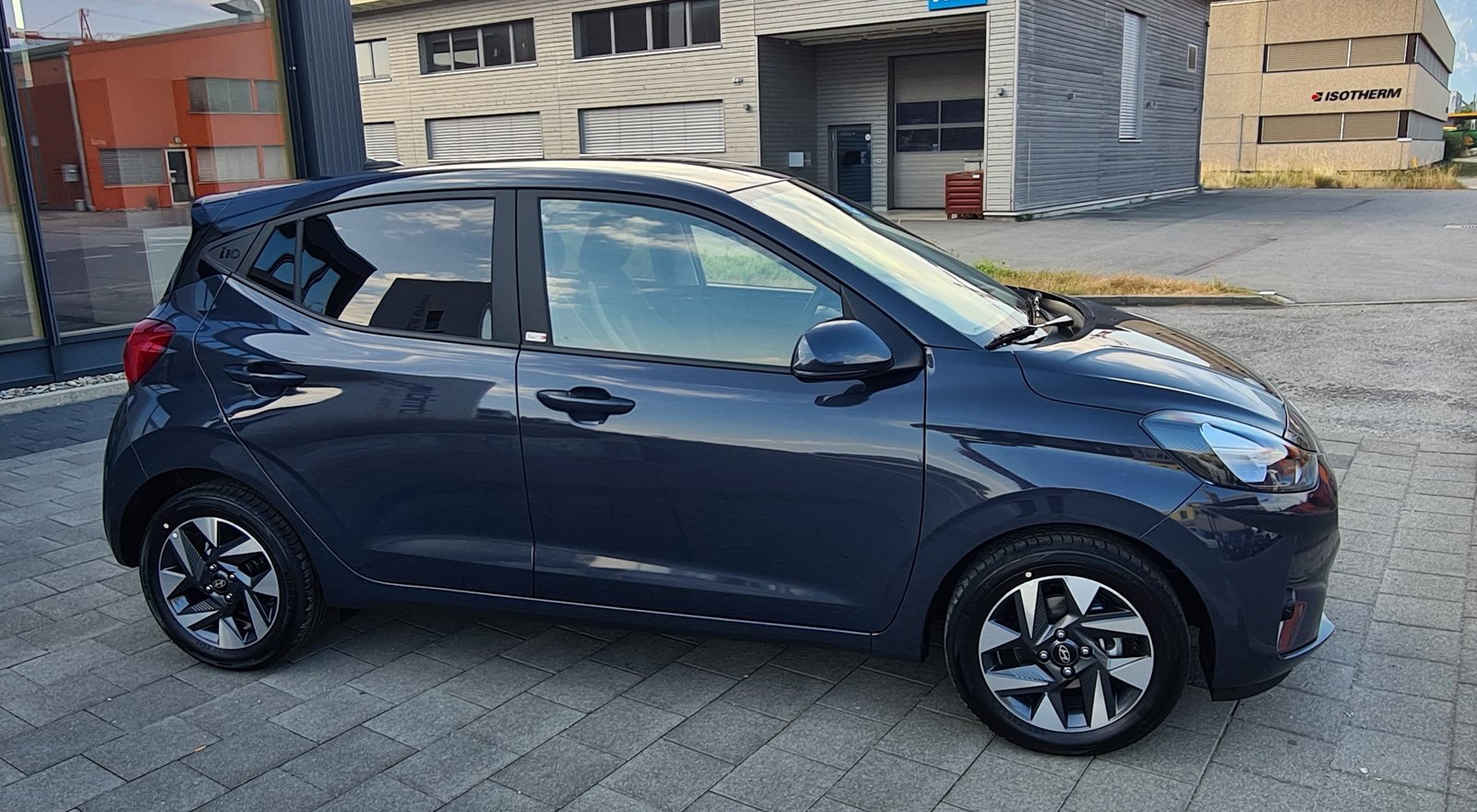 HYUNDAI i10 1.2 Amplia Aut., Benzin, Neuwagen, Automatik - 3