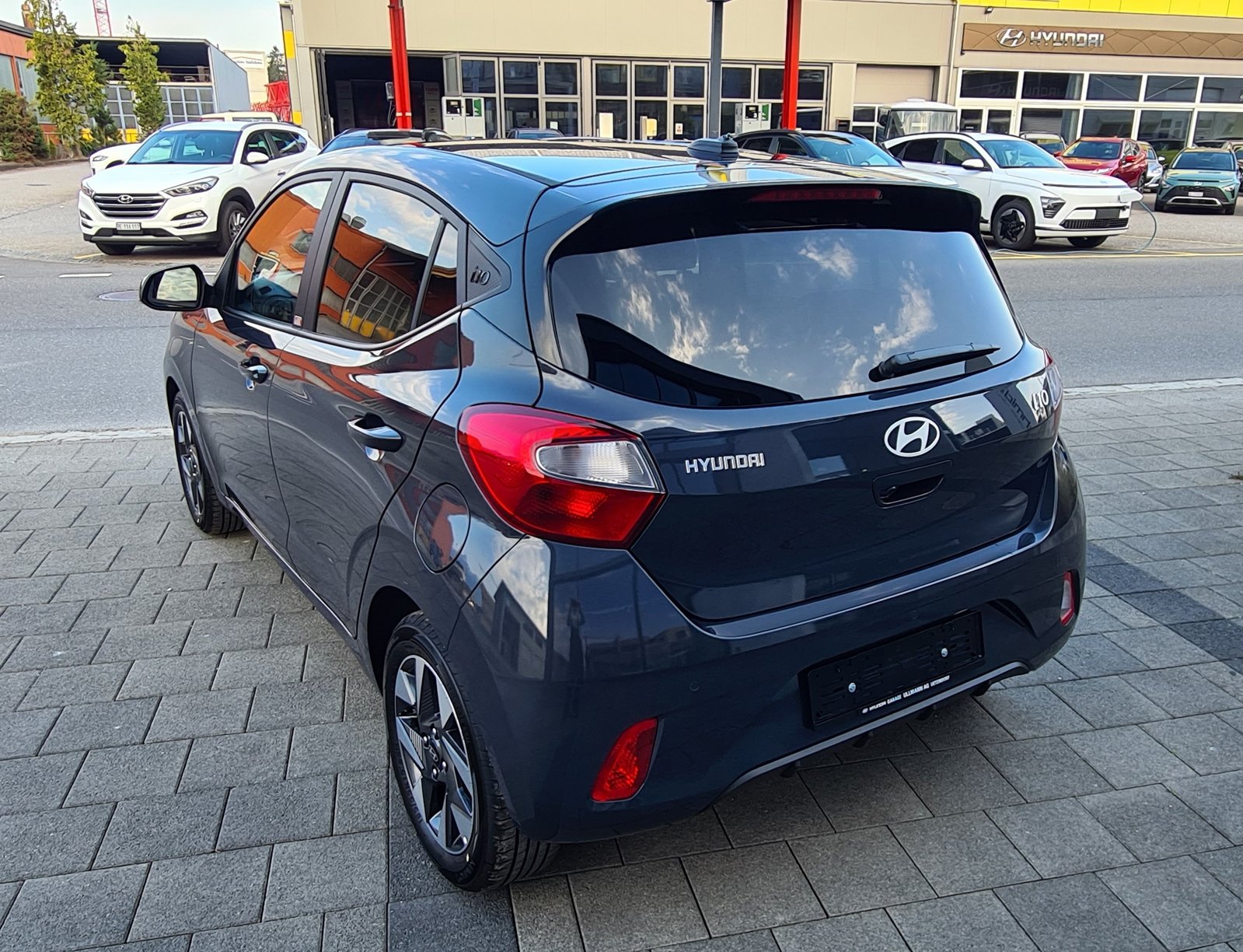 HYUNDAI i10 1.2 Amplia Aut., Benzin, Neuwagen, Automatik - 6