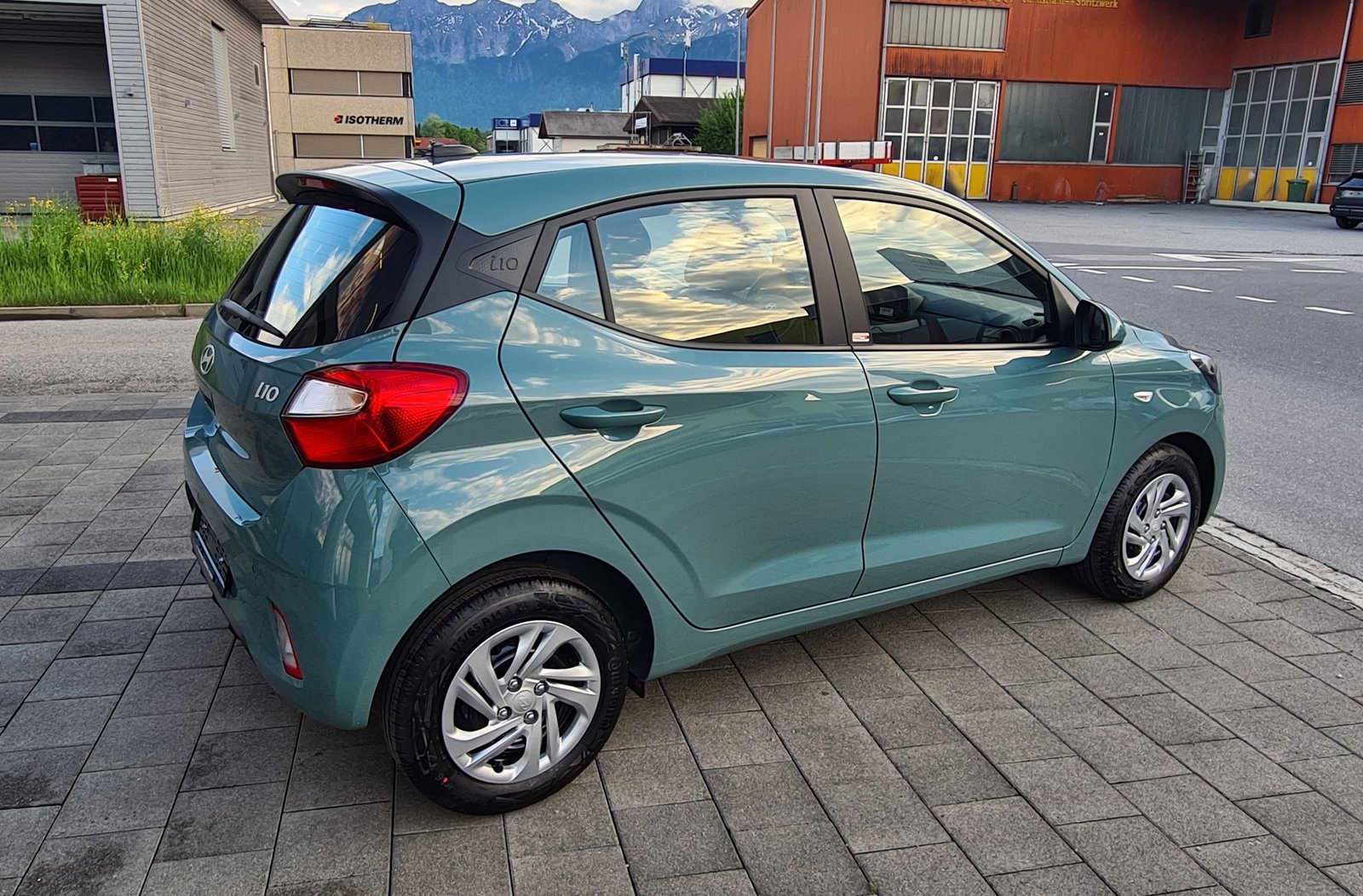 HYUNDAI i10 1.0 Origo Aut., Benzin, Neuwagen, Automat - 4