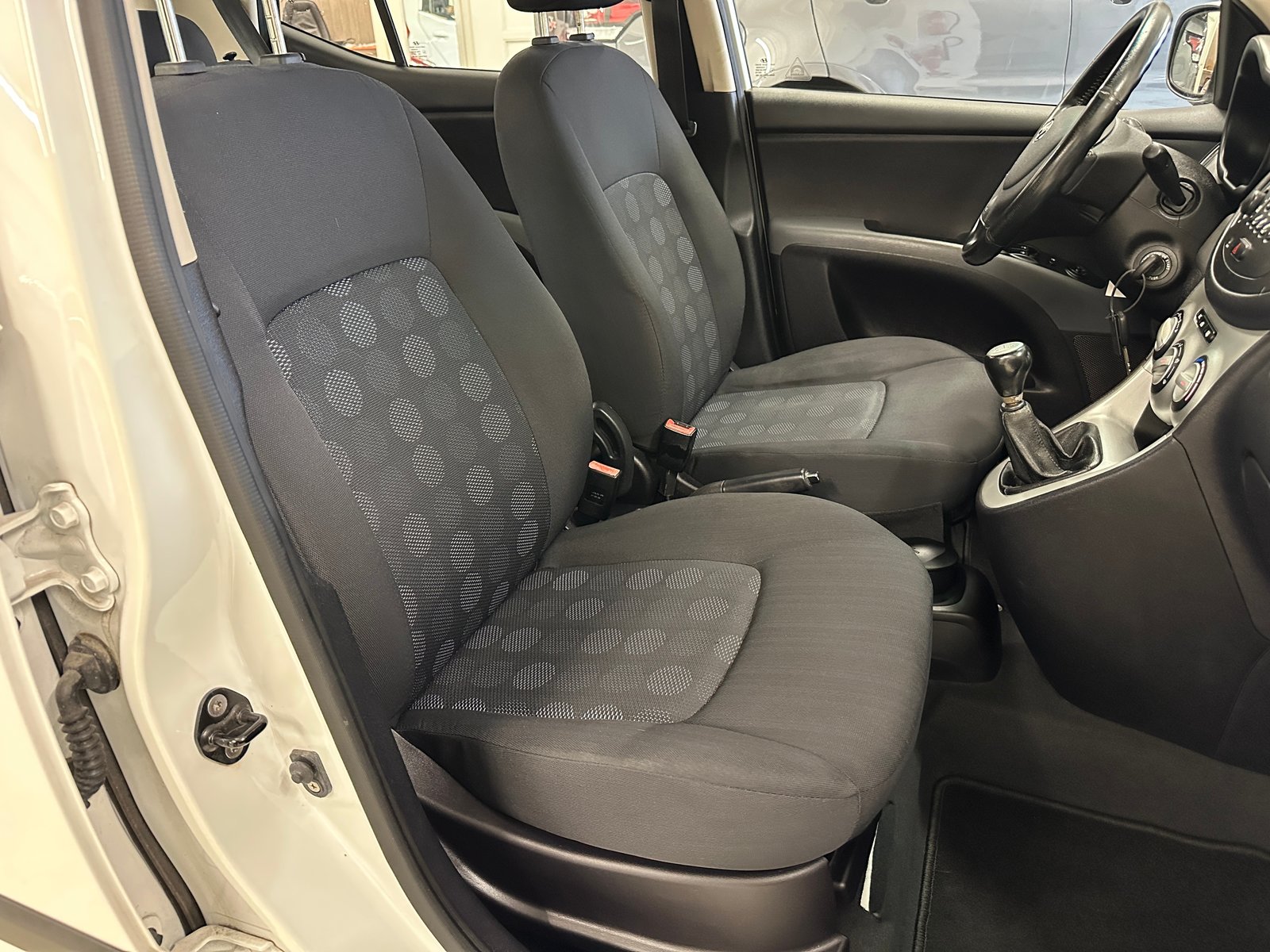 HYUNDAI i10 1.1 Style, Essence, Occasion / Utilisé, Manuelle - 5