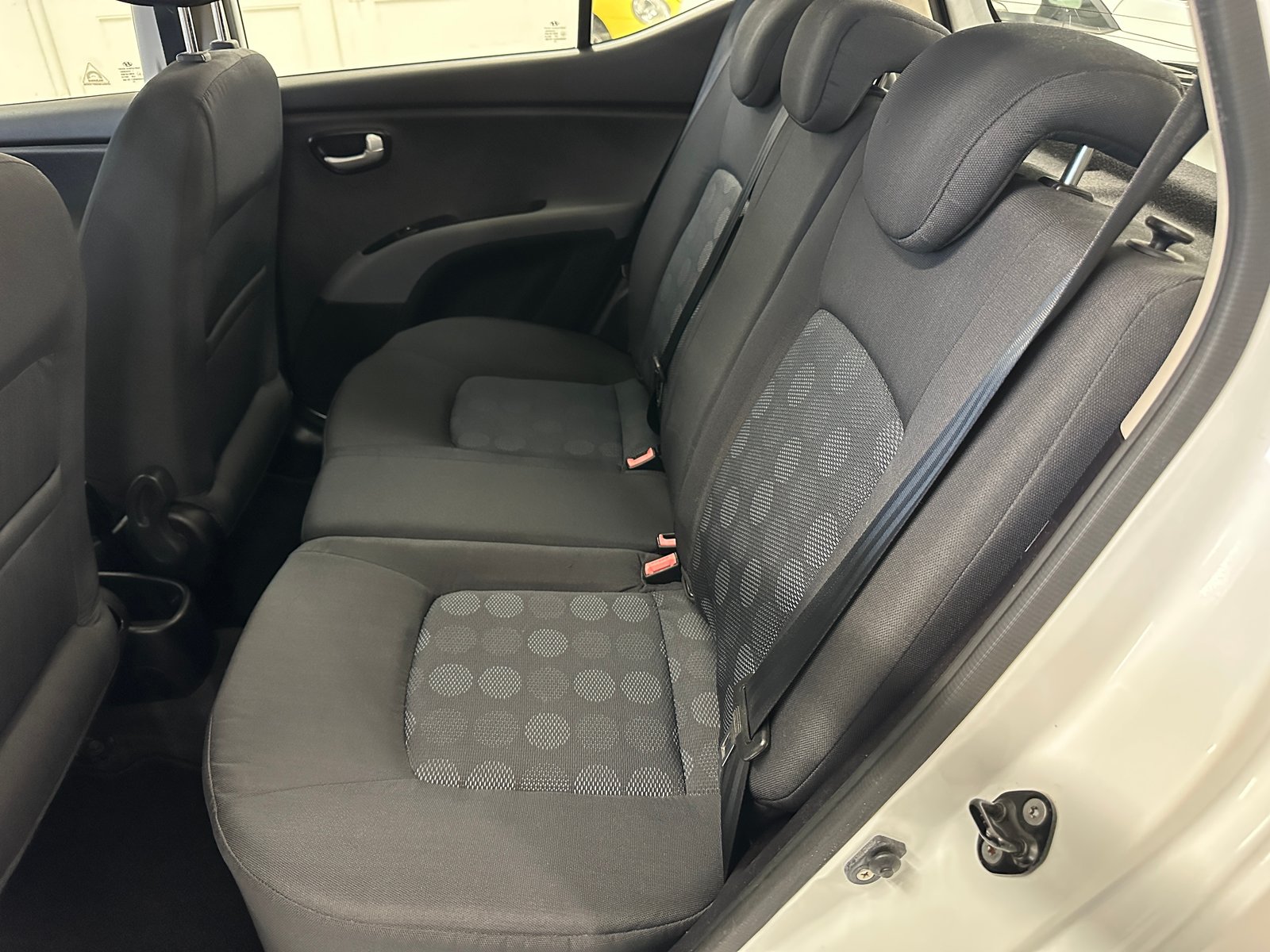 HYUNDAI i10 1.1 Style, Essence, Occasion / Utilisé, Manuelle - 6