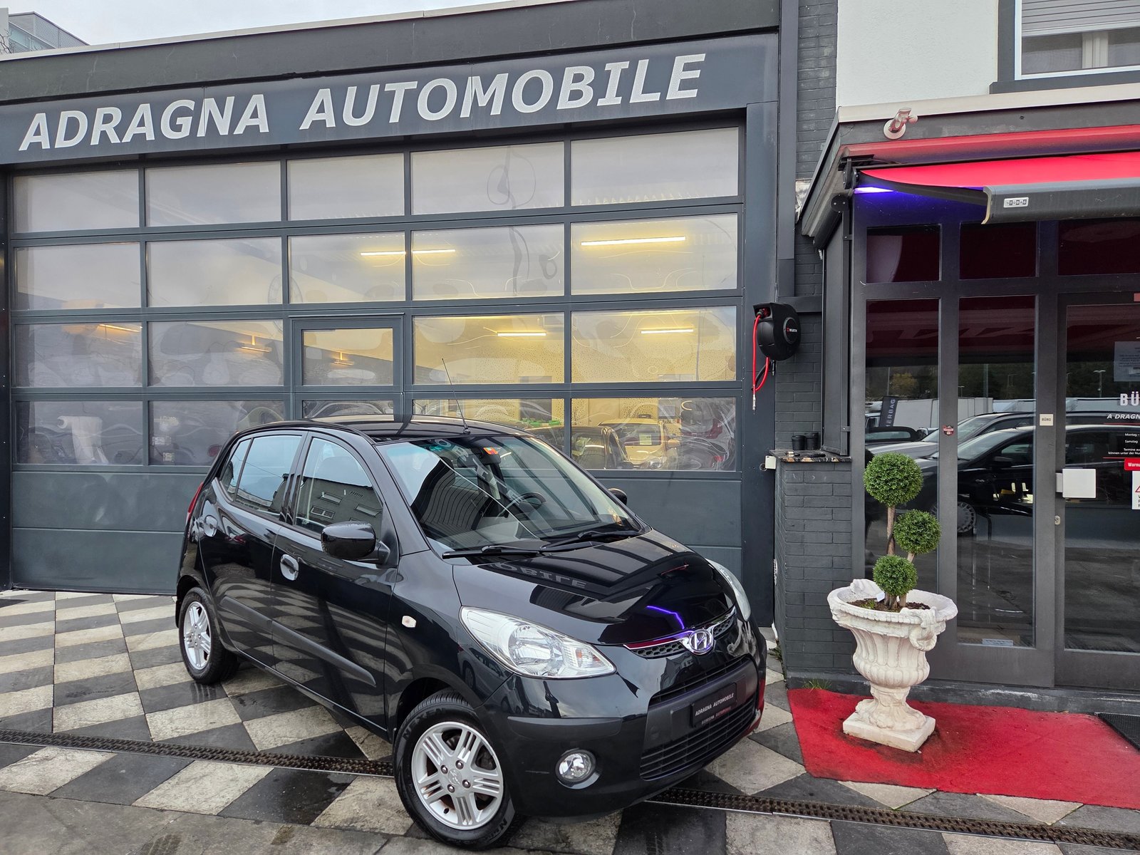 HYUNDAI i10 1.1 Style Automatic