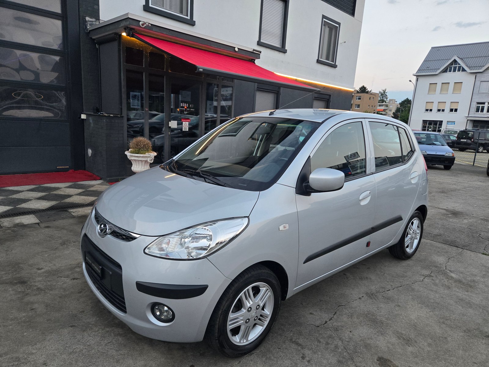 HYUNDAI i10 1.1 Style Automatic