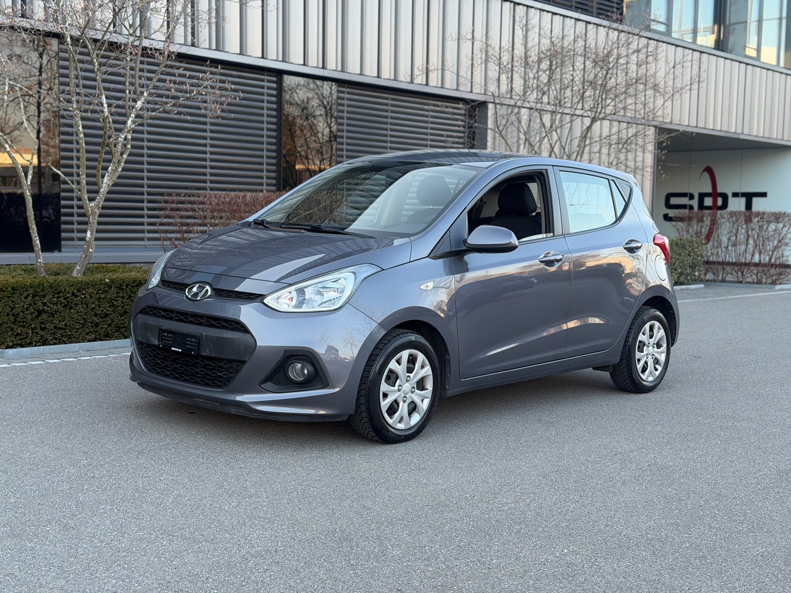 HYUNDAI i10 1.0 Pica