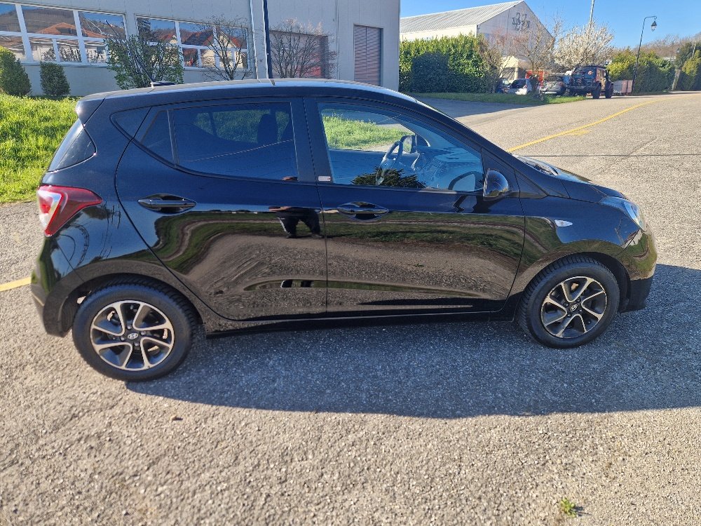 HYUNDAI i10 1.2 Amplia Automatic, Essence, Occasion / Utilisé, Automatique - 6