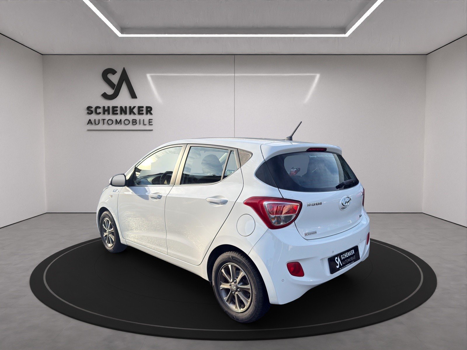HYUNDAI i10 1.0 Amplia, Petrol, Second hand / Used, Manual - 3