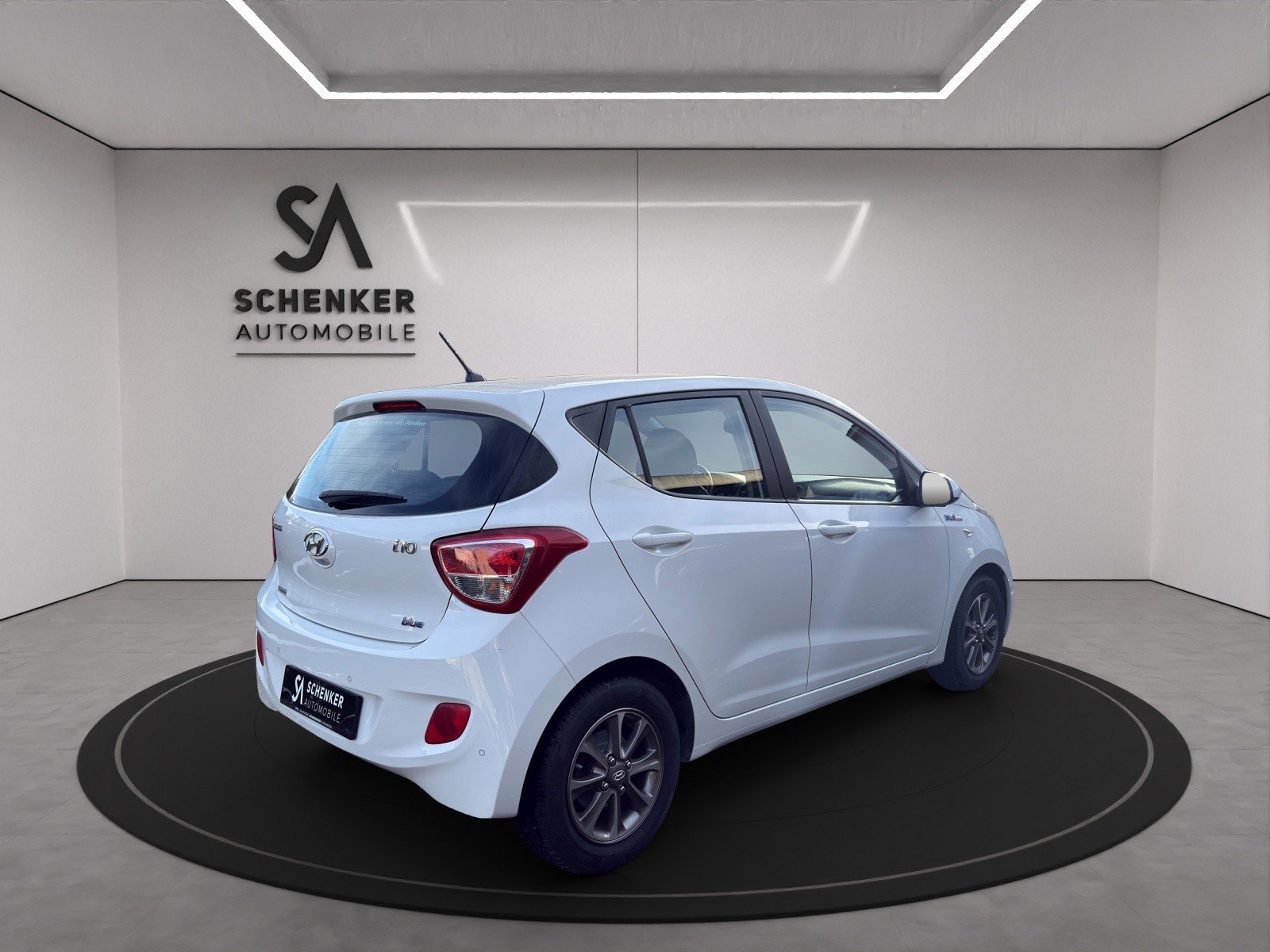 HYUNDAI i10 1.0 Amplia, Petrol, Second hand / Used, Manual - 5