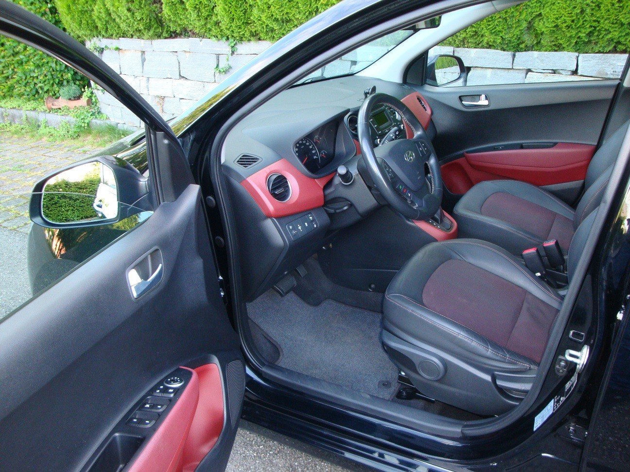 HYUNDAI i10 1.2 Premium Automatic, Benzin, Occasion / Gebraucht, Automatik - 6