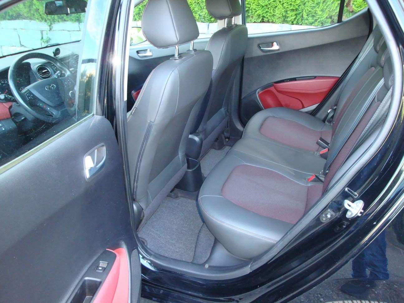 HYUNDAI i10 1.2 Premium Automatic, Benzin, Occasion / Gebraucht, Automatik - 7