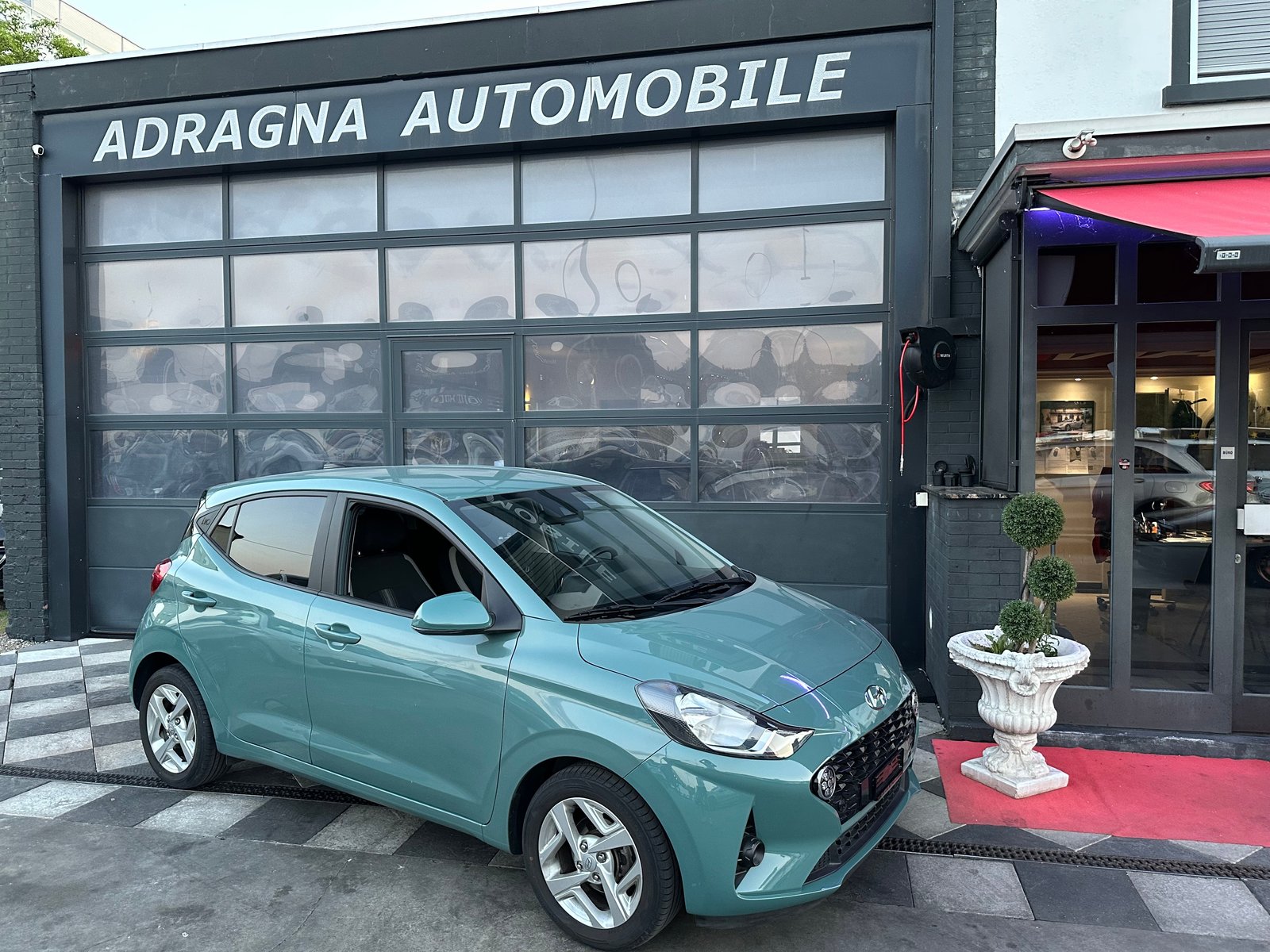 HYUNDAI i10 1.2 Amplia, Benzin, Occasion / Gebraucht, Handschaltung - 4