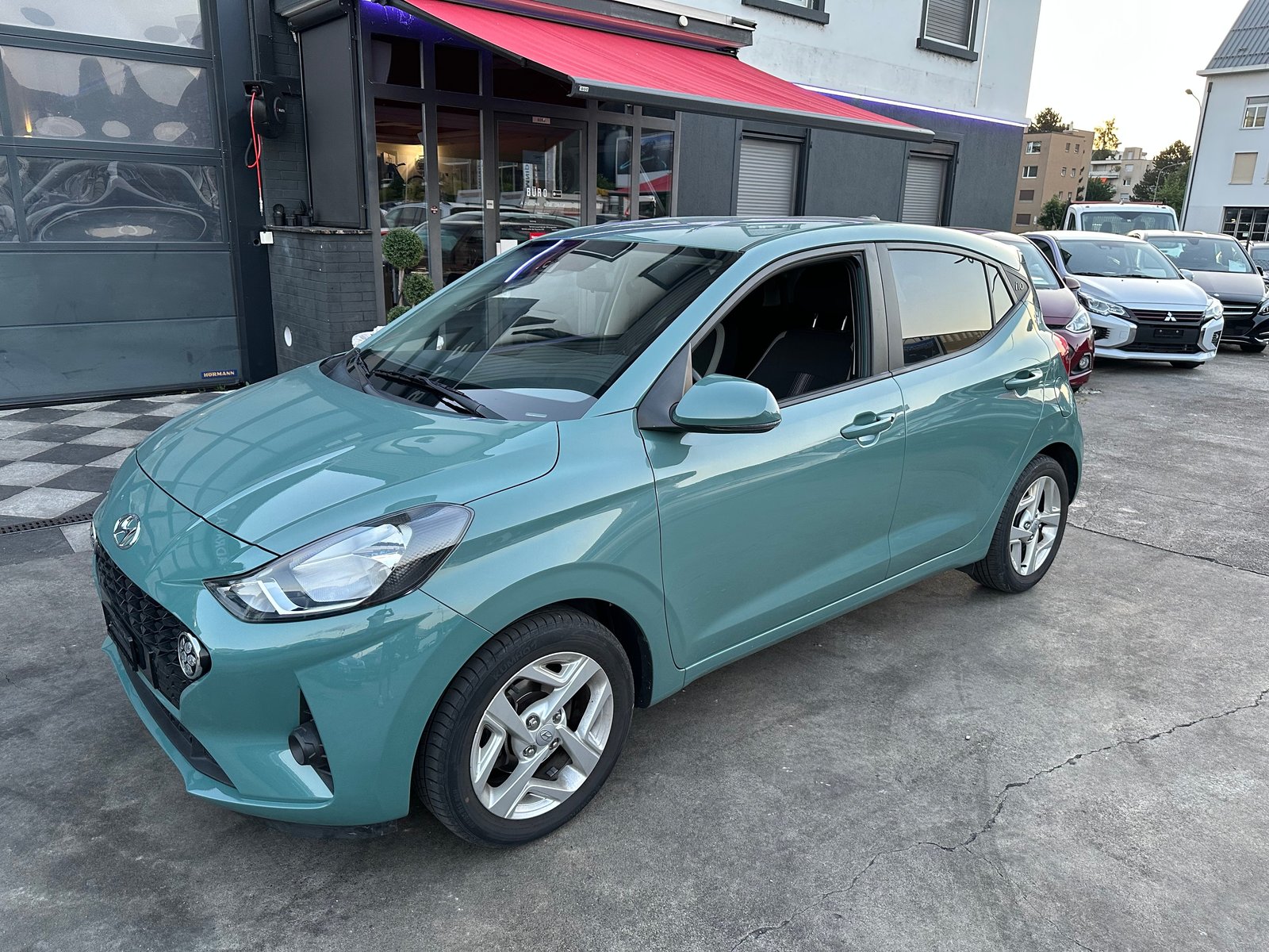 HYUNDAI i10 1.2 Amplia, Benzin, Occasion / Gebraucht, Handschaltung - 6