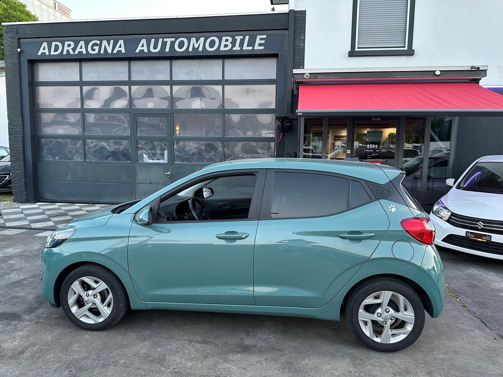HYUNDAI i10 1.2 Amplia, Benzin, Occasion / Gebraucht, Handschaltung - 7