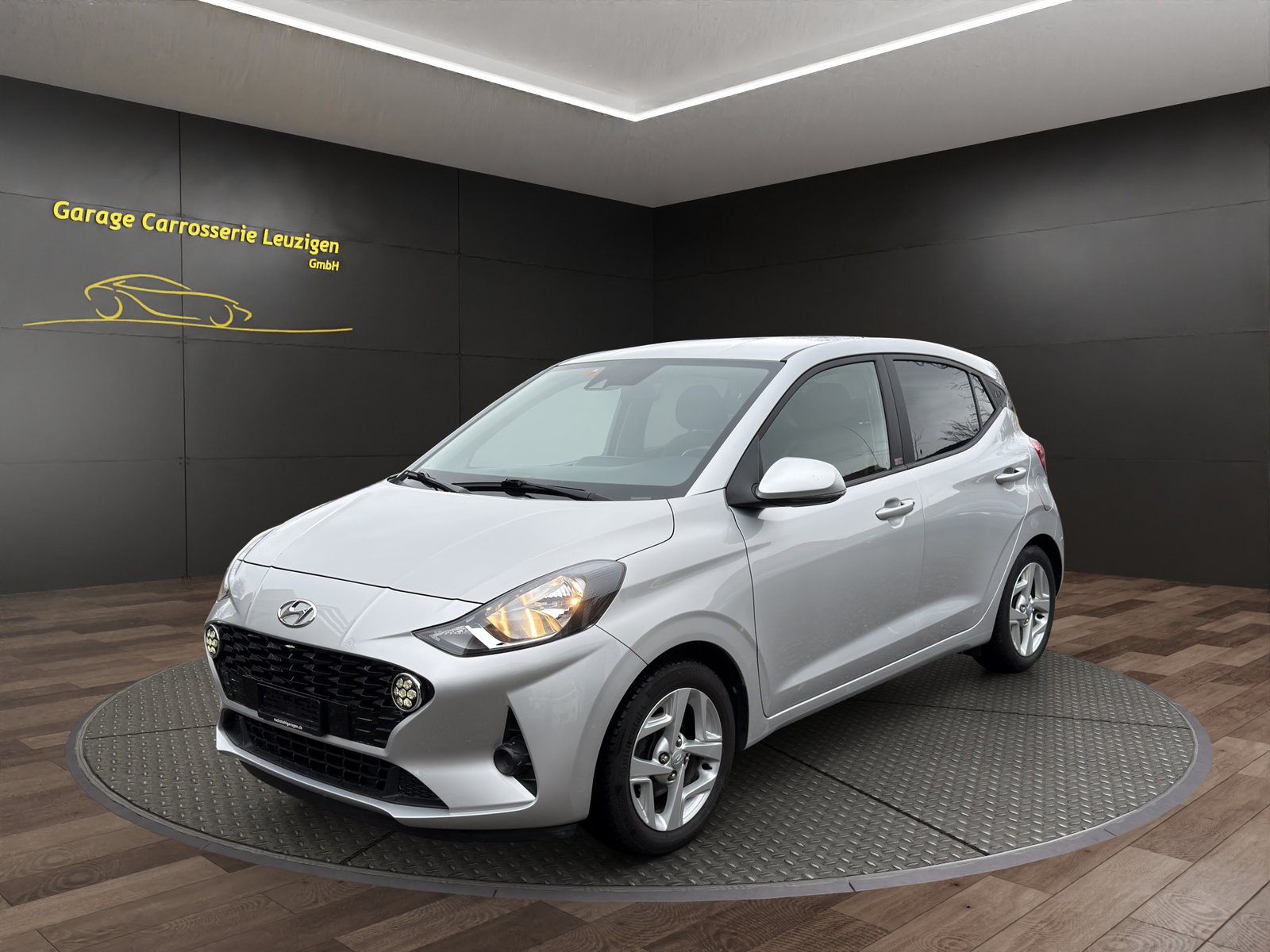 HYUNDAI i10 1.2 Amplia Automat, Benzin, Occasion / Gebraucht, Automatik - 2