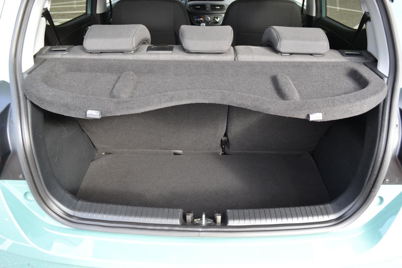 HYUNDAI i10 1.2 Amplia, Benzin, Occasion / Gebraucht, Handschaltung - 5