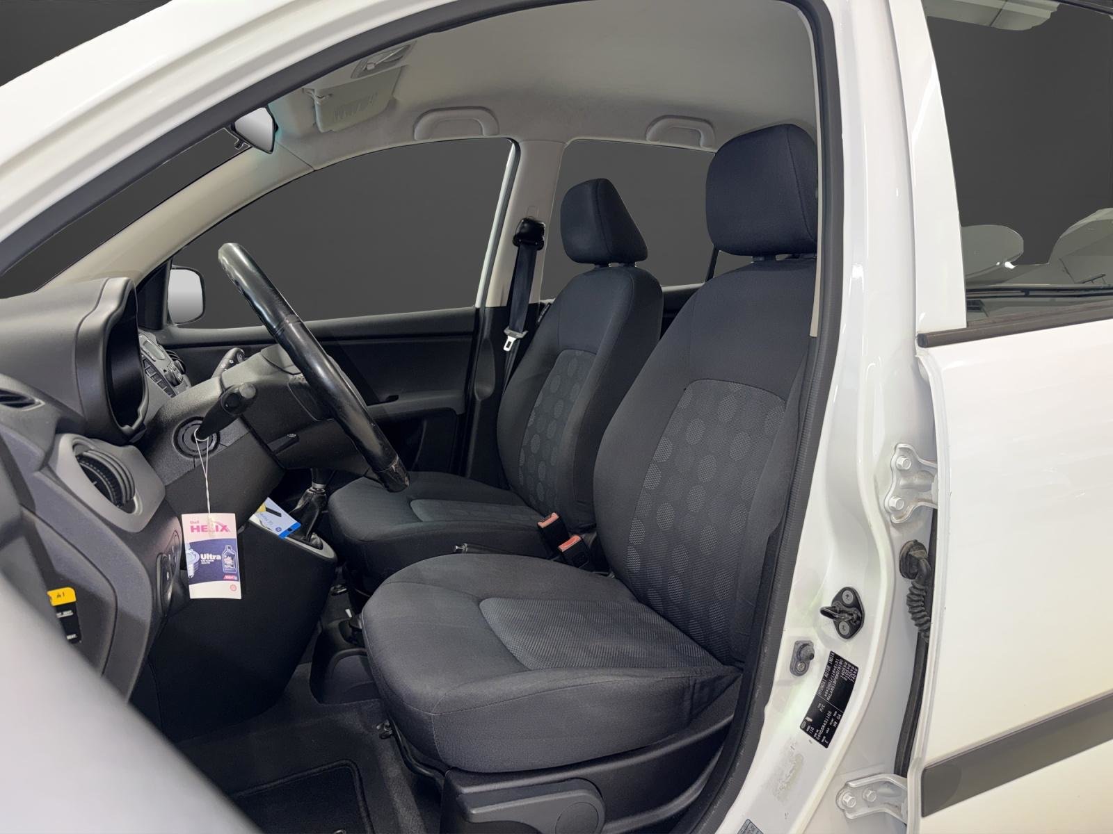 HYUNDAI i10 1.1 Style, Petrol, Second hand / Used, Manual - 7