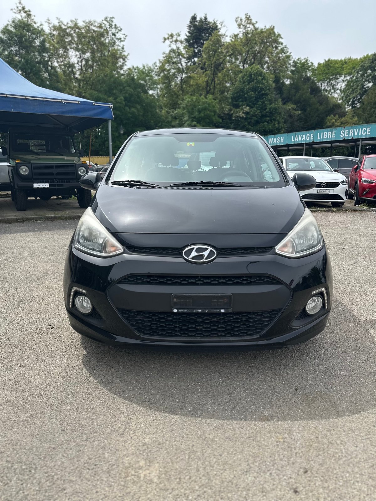 HYUNDAI i10 1.0 Amplia, Benzin, Occasion / Gebraucht, Handschaltung - 2